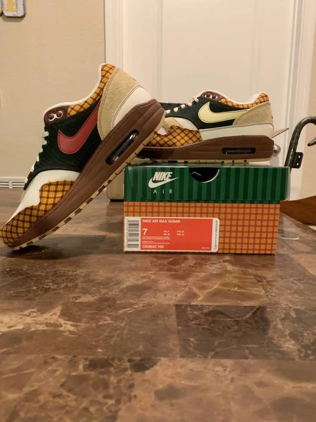 Missing link x nike air max susan