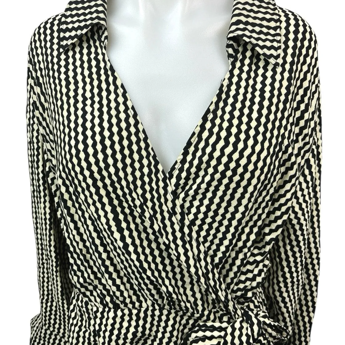 NEW H&M Black White Collared Geometric Long Sleeve V Neck Mini Wrap Dress Sz XL