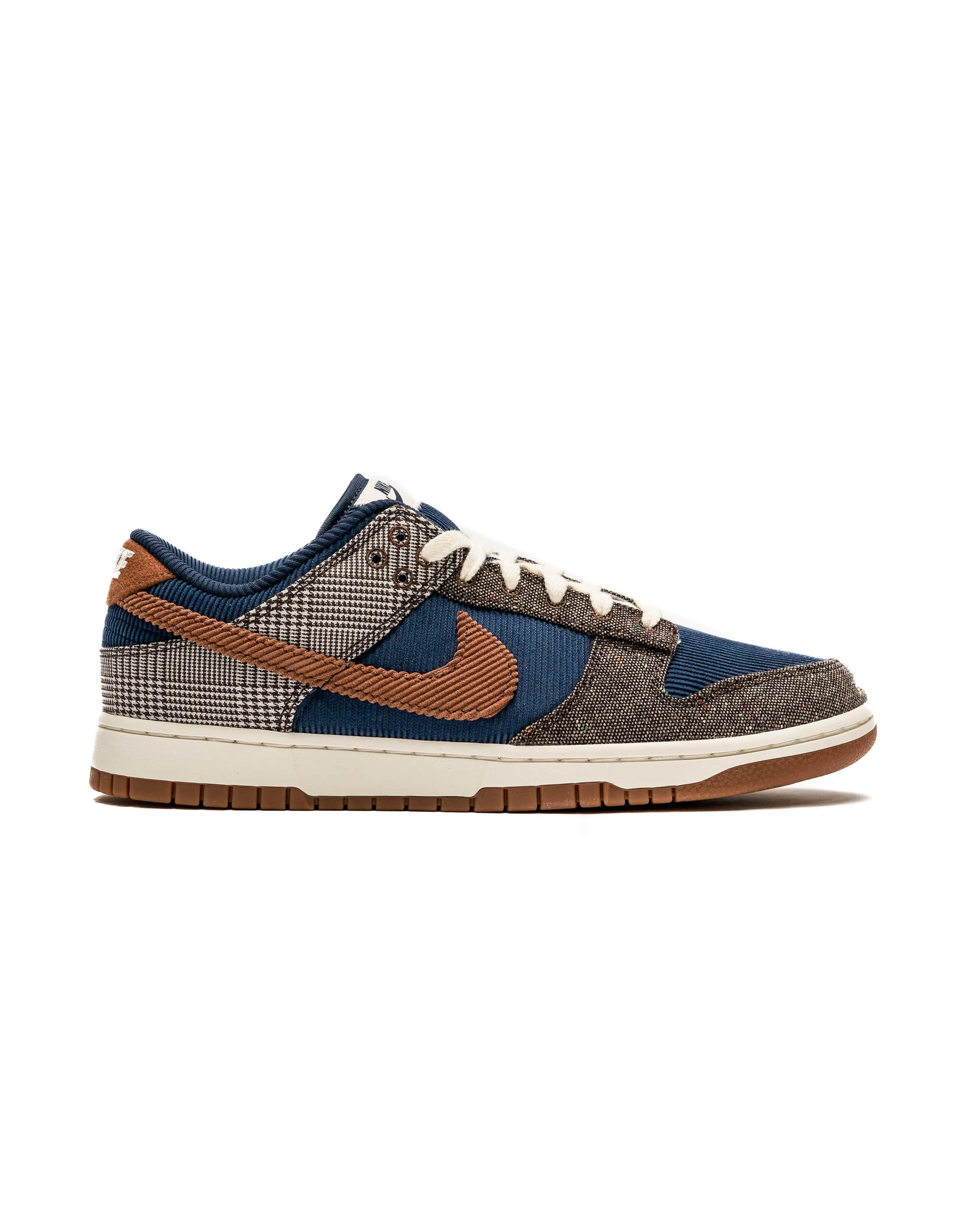 NIKE DUNK LOW PRM