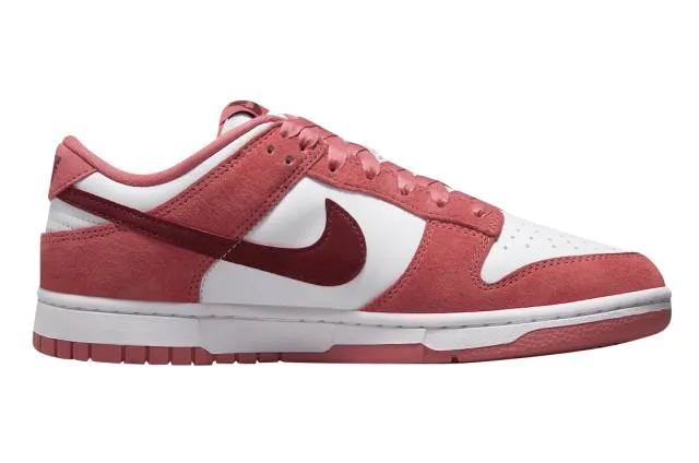 Nike dunk low wmns valentine’s day