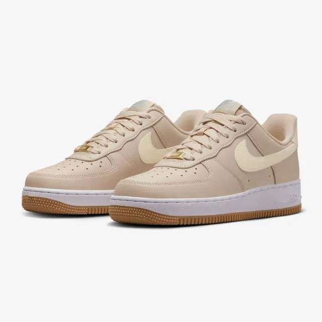 Nike women's air force 1 low (sanddrift/ tan/ sanddrift/ coconut milk/ white/ wolf grey/ gum light b