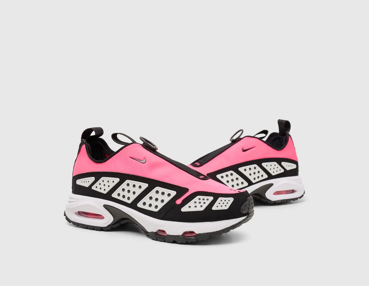 Nike Women's Air Max SNDR Hyper Pink / Black - White