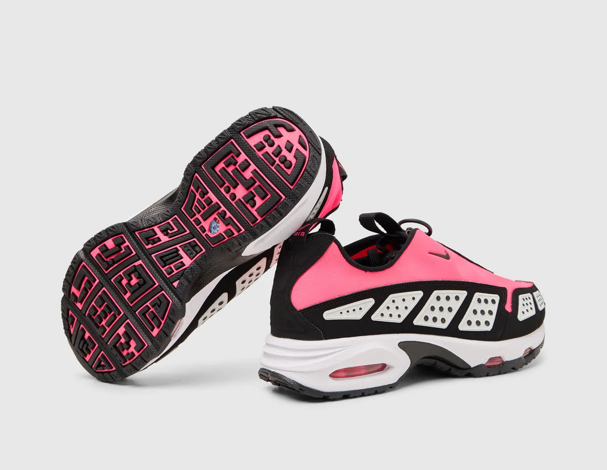 Nike Women's Air Max SNDR Hyper Pink / Black - White