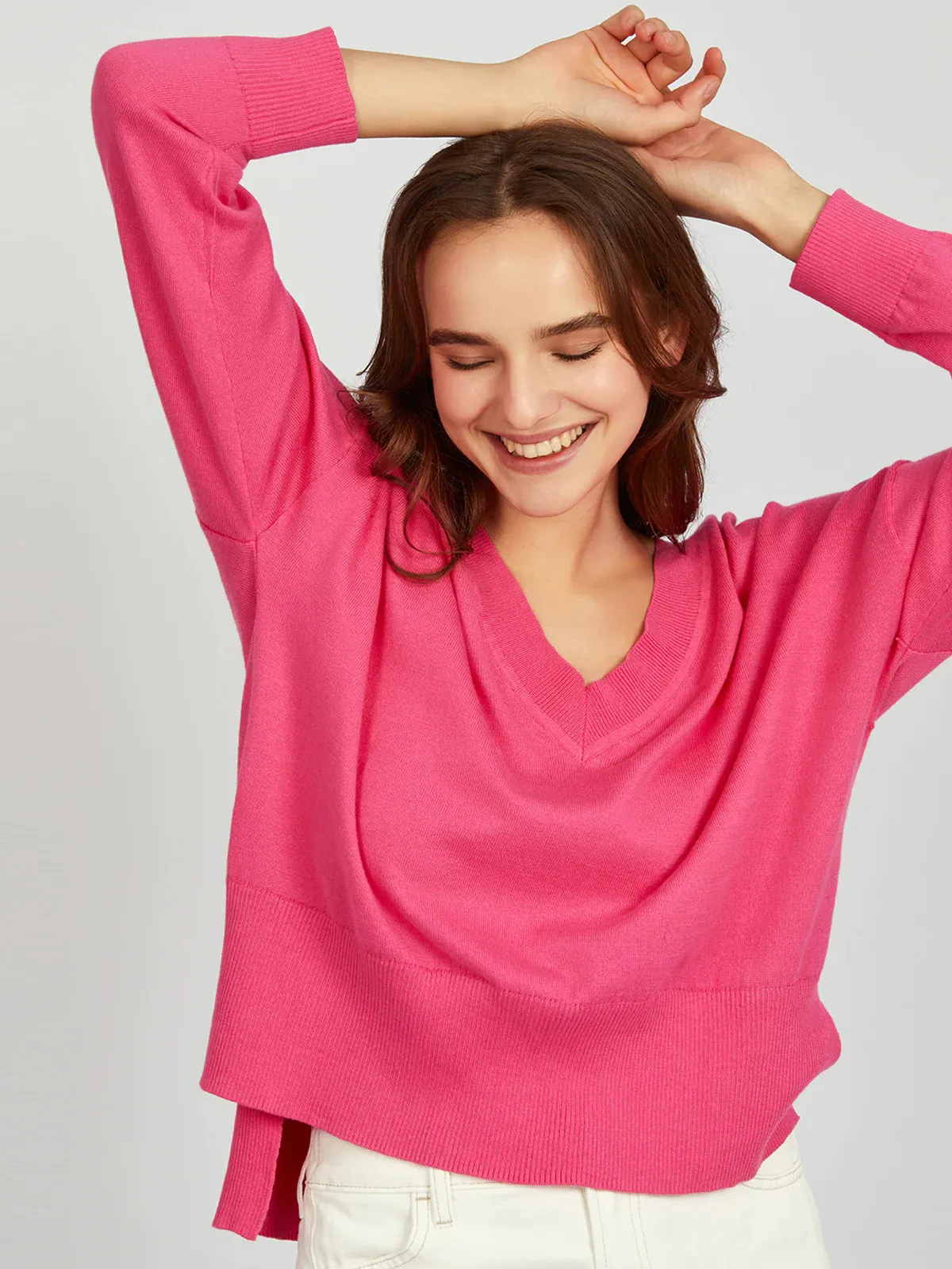 Noor Oversized V Neck Pullover - Shocking Pink