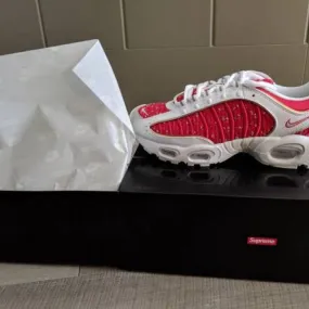 Supreme x nike air max tailwind 4 red white