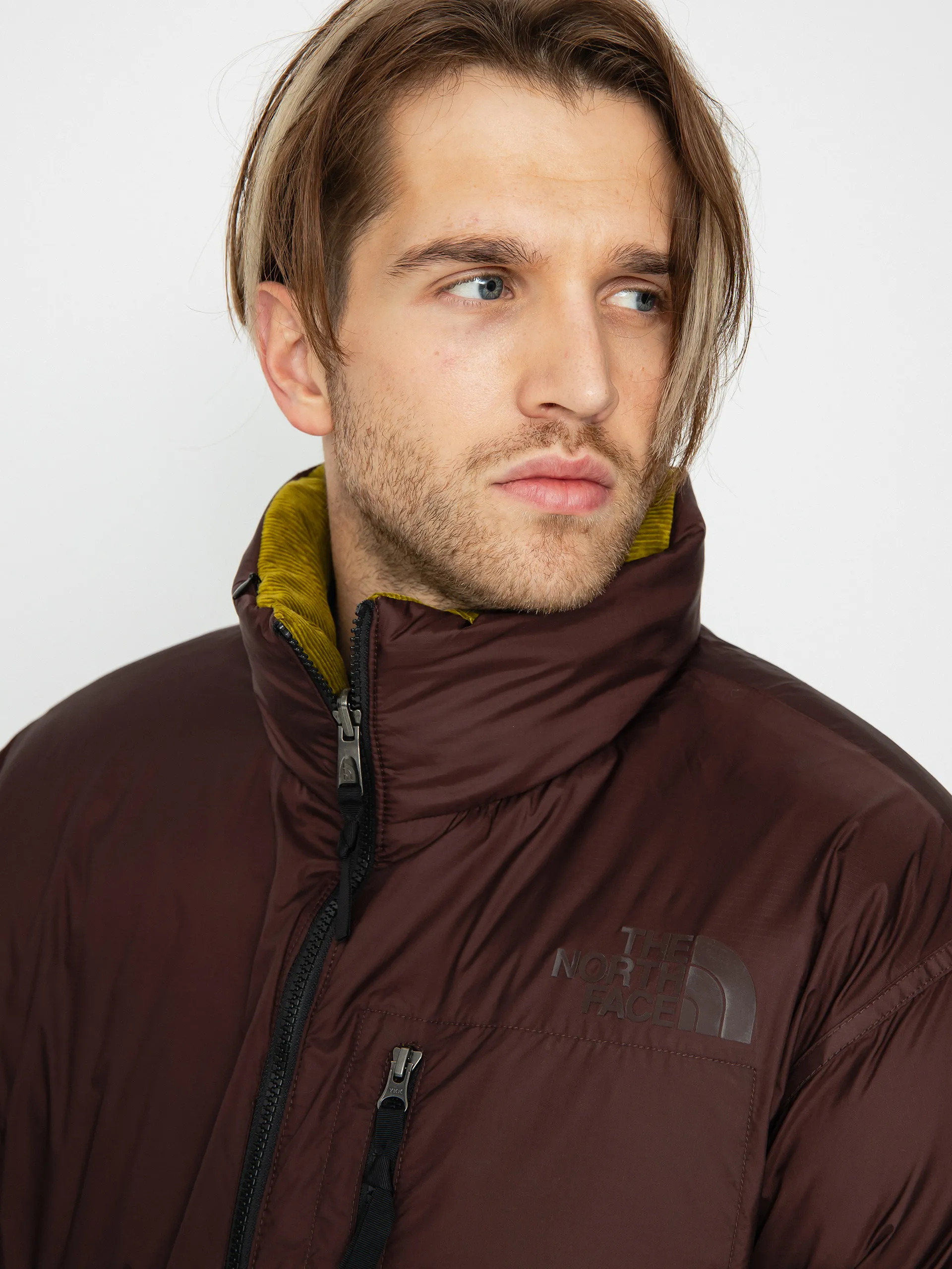 The North Face 92 Reversible Nuptse Jacket (sulphur moss/coal brown)