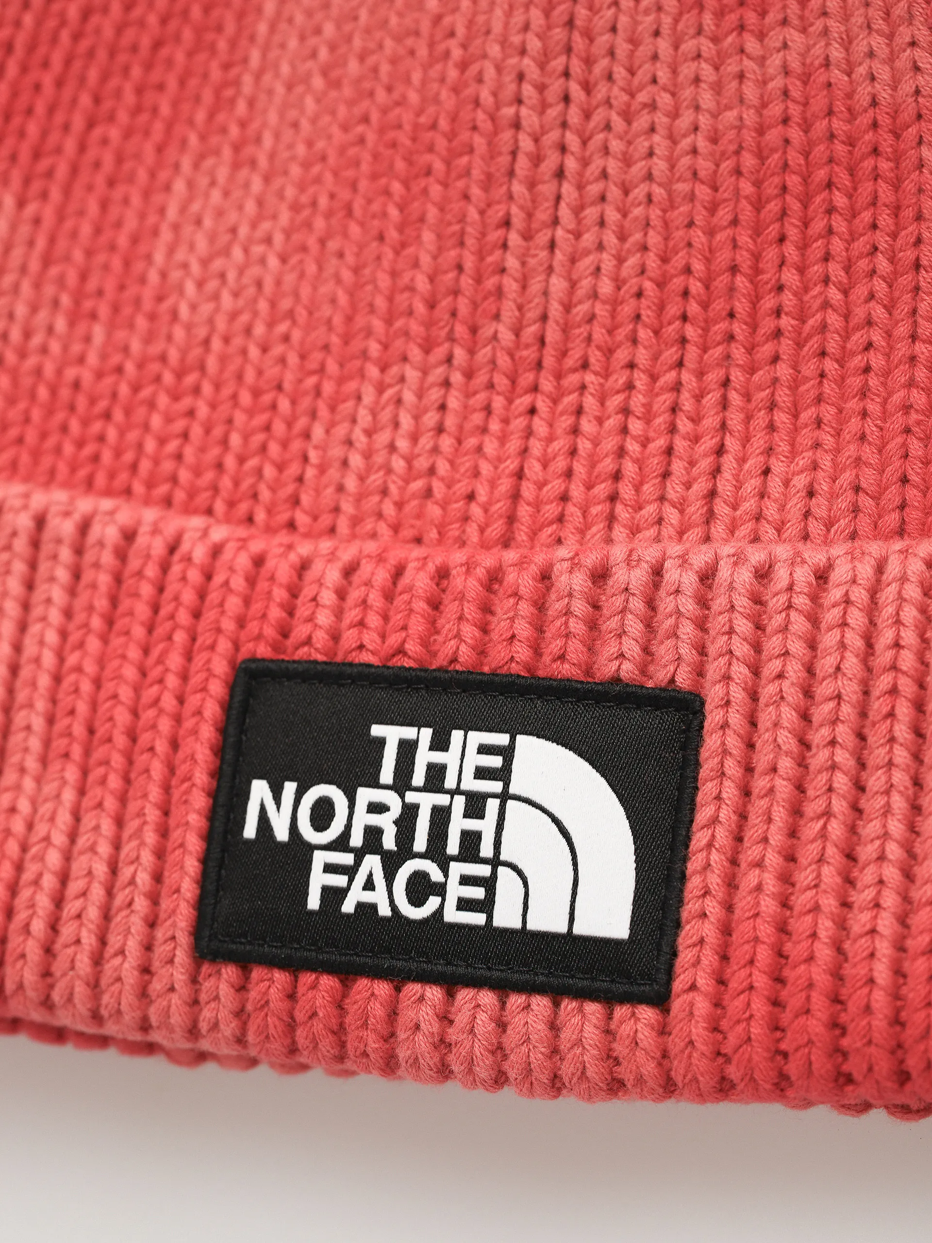 The North Face Dye Logo Box Beanie (clay red)