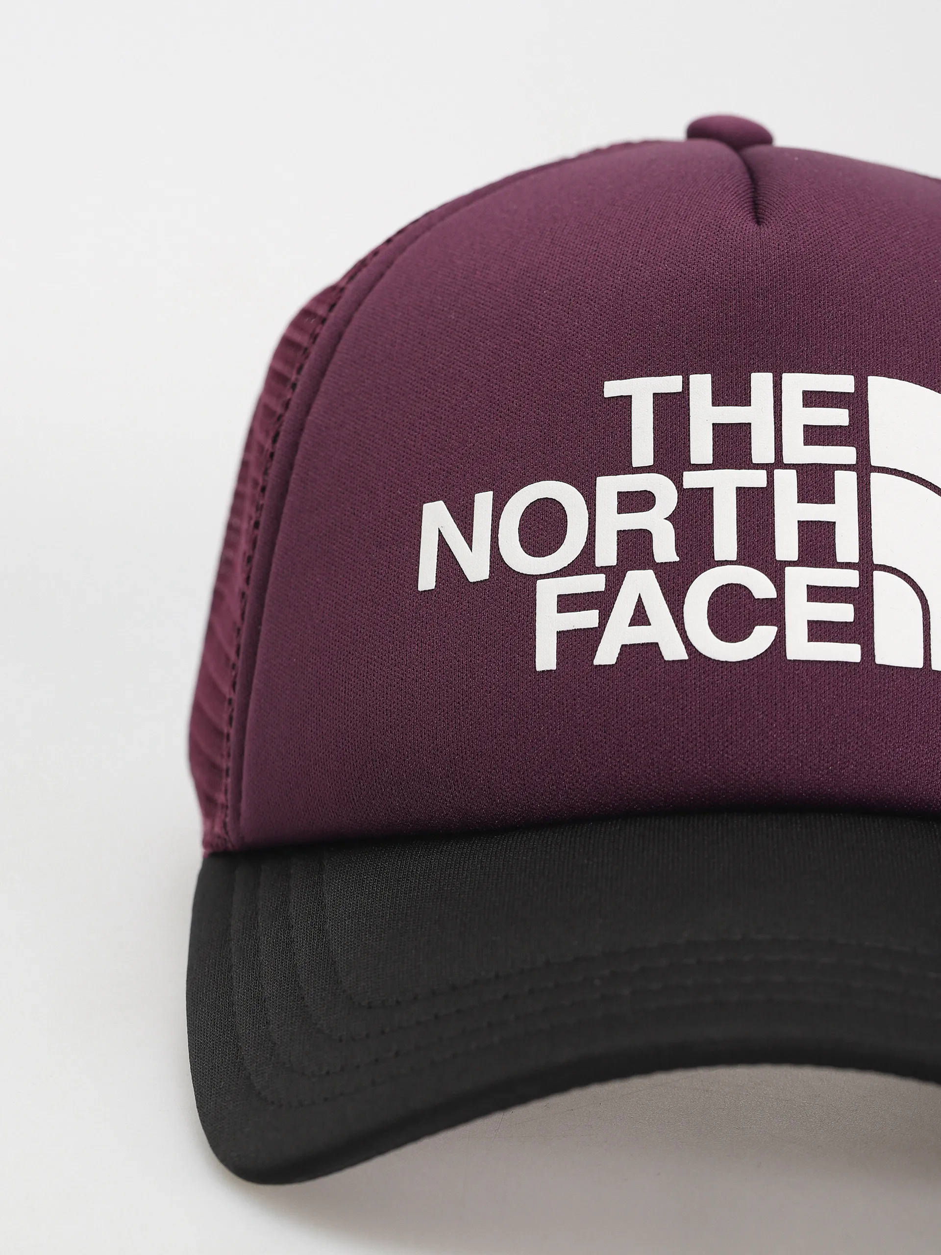 The North Face Tnf Logo Trucker Cap (black currant purple)