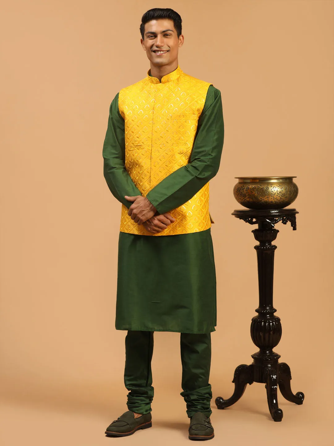 Vastramay Men's Yellow Embellished Ethnic Nehru Jacket with Kurta Pyjama Set