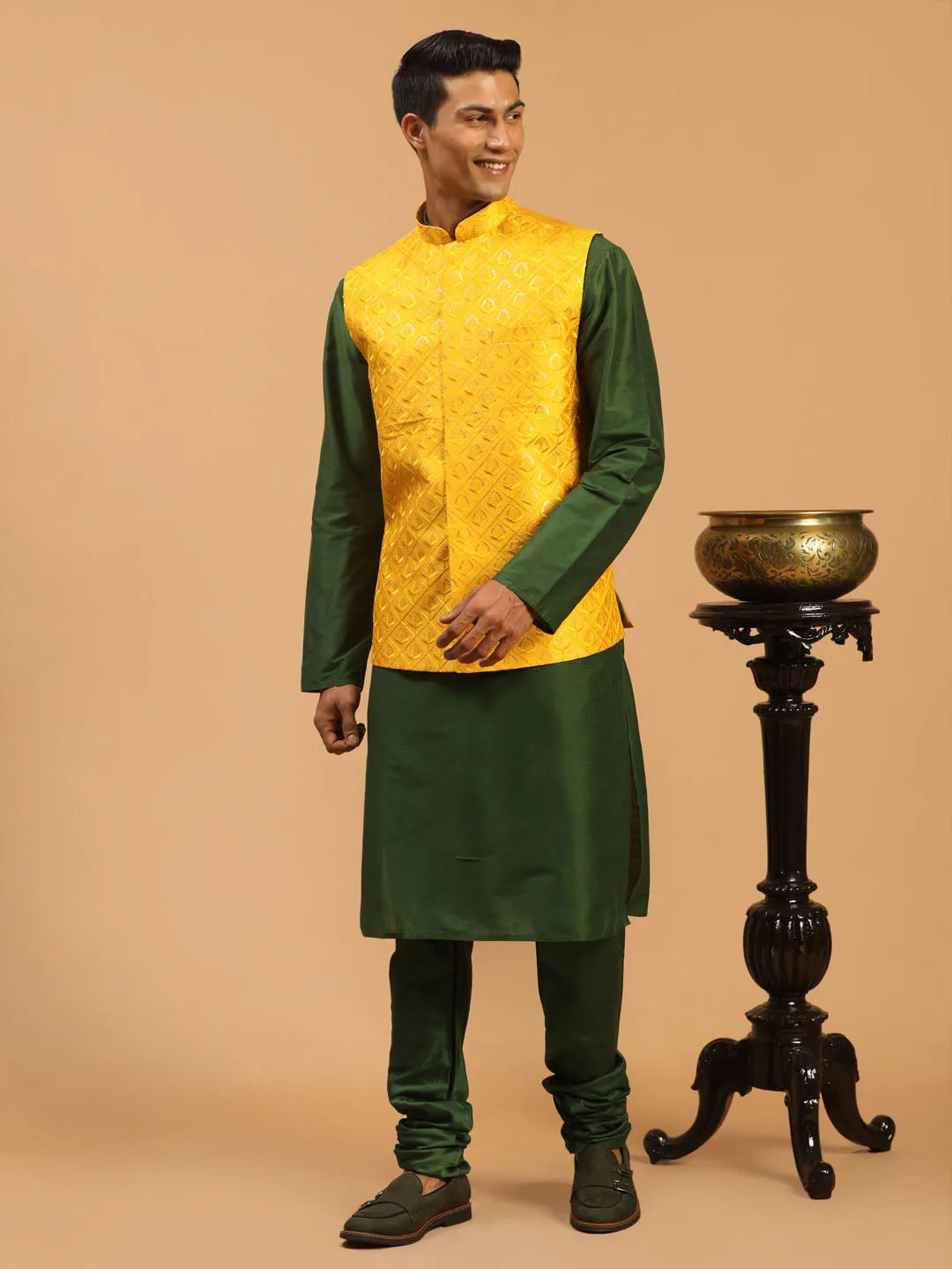 Vastramay Men's Yellow Embellished Ethnic Nehru Jacket with Kurta Pyjama Set